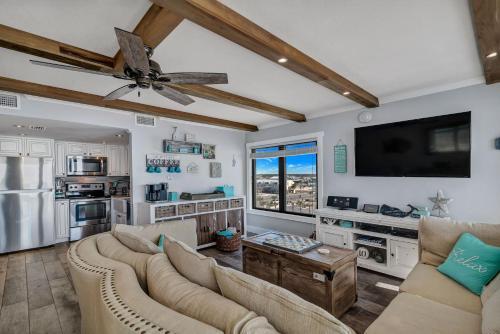 Island Winds East Unit 401