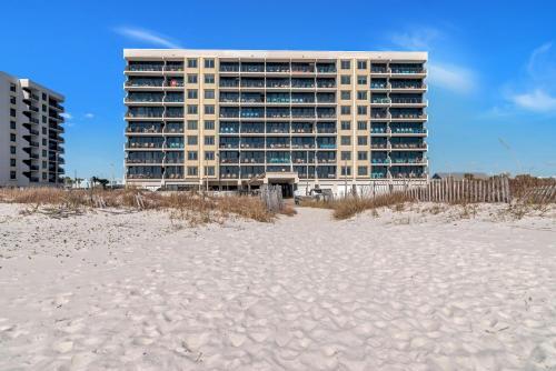 Island Winds East Unit 401