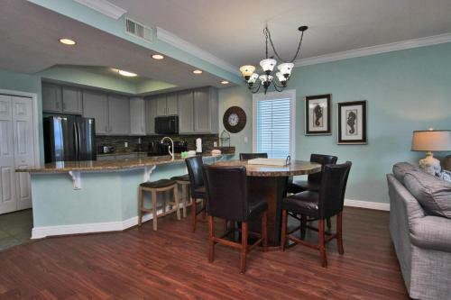 San Carlos 401 By Youngs Suncoast