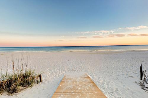 The Sand & Surf Beach House A & B