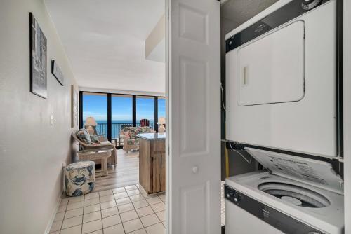 Island Winds West Unit 580