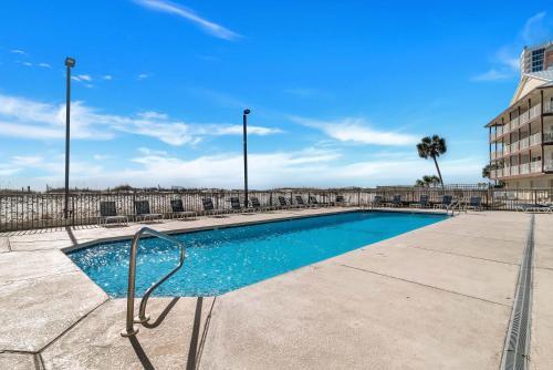 Island Winds West Unit 580