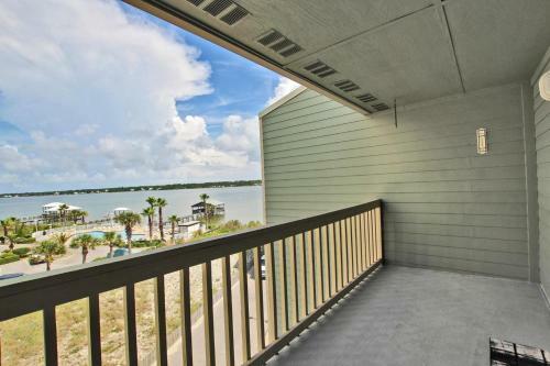Summerhouse West By Youngs Suncoast