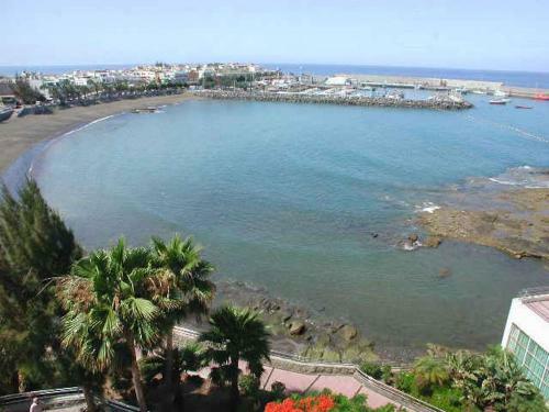 Elegant And Spacious Apartment With Sea Vieuw