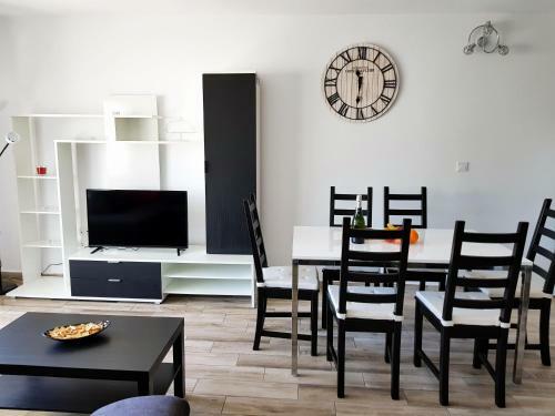 Apartamento Luxury 2 Bedroom Apt 50 M From Beach