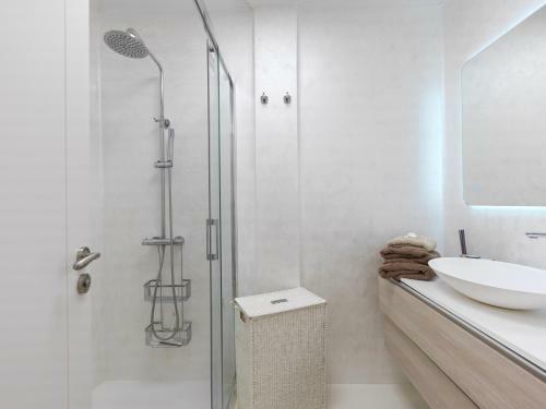 Apartamento Brand New Home With Sunset Terrace