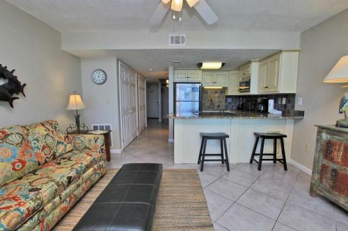 Island Winds West By Youngs Suncoast