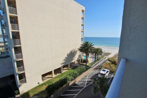 Seacrest 401 By Youngs Suncoast