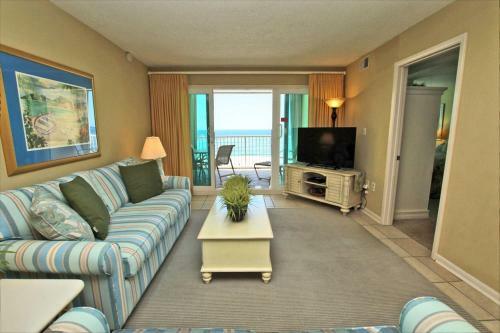 Castaways By Youngs Suncoast