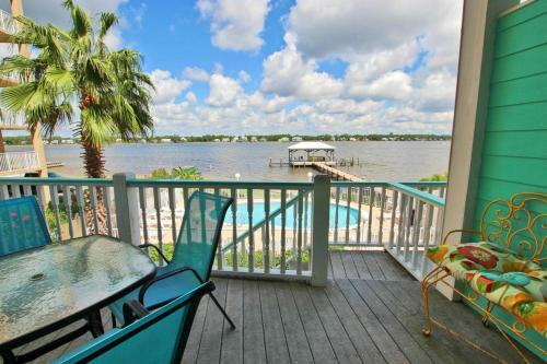 On Golden Pond 8a West By Youngs Suncoast