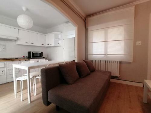 Morin Grey Casa En El Coraz�n de La Ribeira Sacra