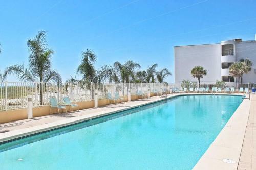 San Carlos 1001 By Youngs Suncoast