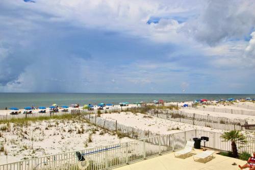 Legacy 102 By Youngs Suncoast