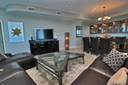 Bel Sole Penthouse 1801 By Youngs Suncoast