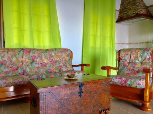 Costa Este House
