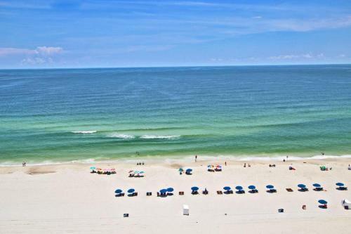 Colonnades 1202 By Youngs Suncoast
