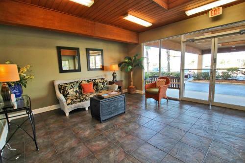 Surfside Shores By Youngs Suncoast