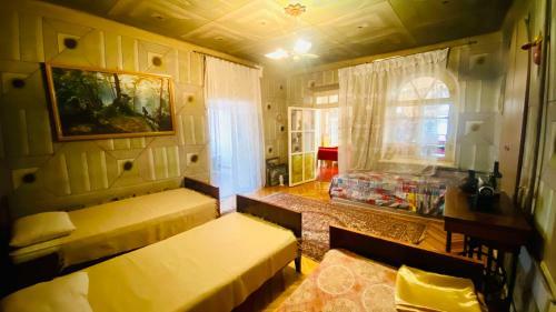 Hostal Tonatsuyts Guest House