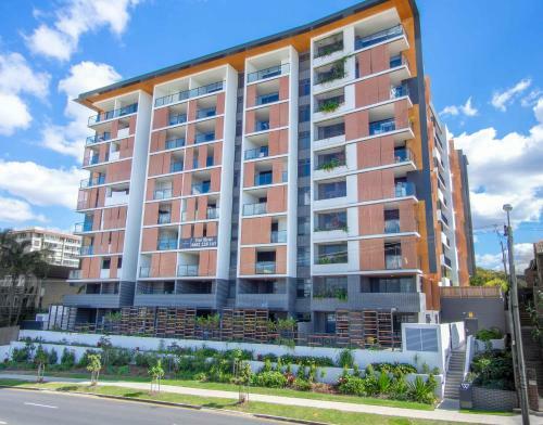 Stawealth Westside Apartments