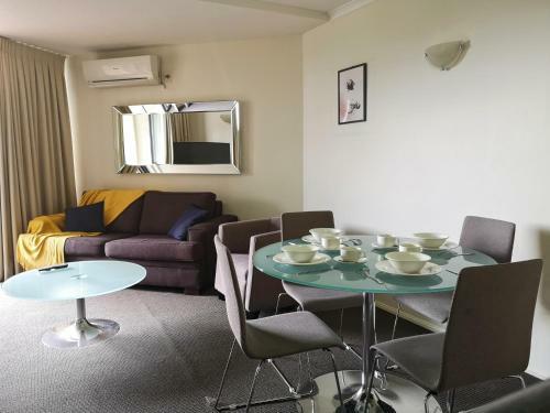 Airtrip Apartments On Edmondstone Street