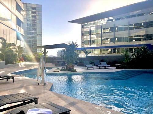 Brisbane One 3 Beds Apartments