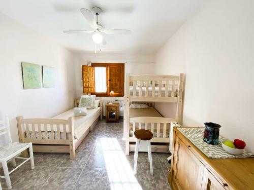 Charming Rural House And Pool 7 Min From The Beach
