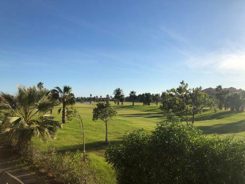 Apartamento �tico Playa Granada Golf + Piscina Con Jacuzzi
