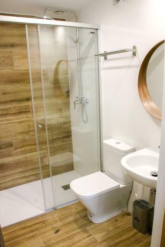 Apartamentos Mundaka Surf Camp
