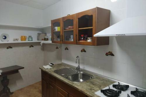 Casa Antigua En Navahermosa