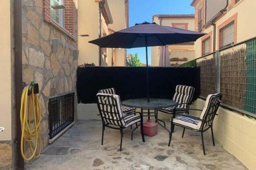 Chalet Entero Zona Centro Navaluenga