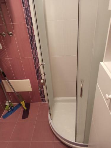 Silver Center Apartment
