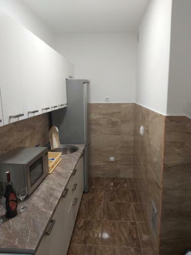 Silver Apartment