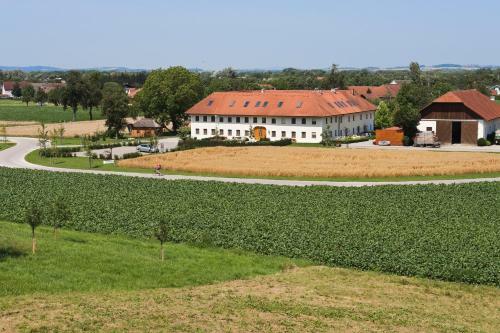 Hostal Bauernhofpension Herzog Zu Laah