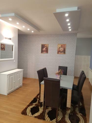 Apartman Karmela, Bn Centar