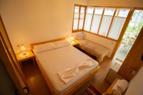 Hostal Tearra Guesthouse
