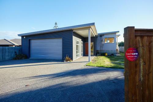 South Bay Getaway - Kaikoura Holiday Home
