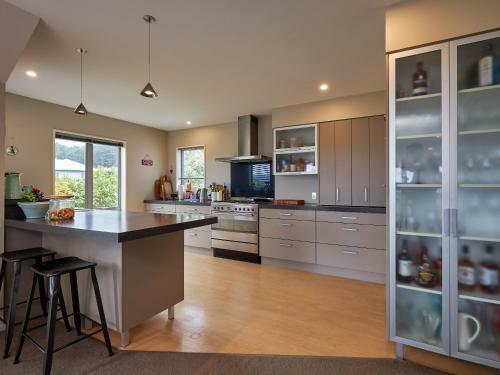 Seaside Serenity - Kaikoura Holiday Home