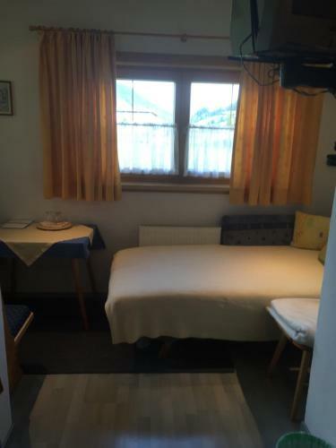 Hostal Pension Wieser "baschtlmai"