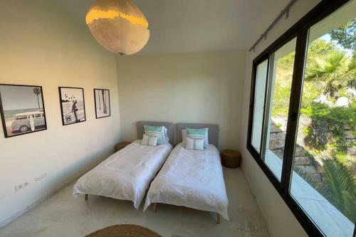 Villa Hideaway Hilltop View