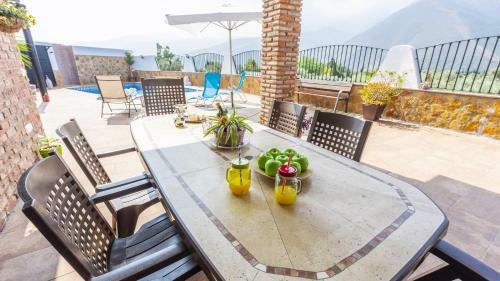 Finca Al-zayt�n �rgiva By Ruralidays