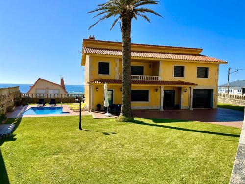 Casa Con Piscina Junto Al Mar