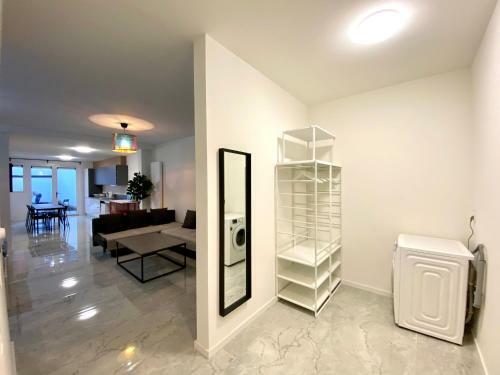 Isabel Apartments