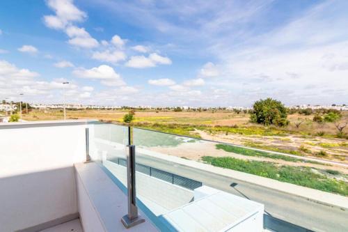 Apartamento Manantial. Precioso Duplex Con Piscina Privada.