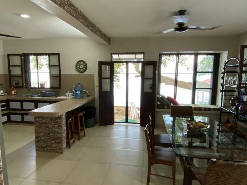 Casa Jardin Laguna