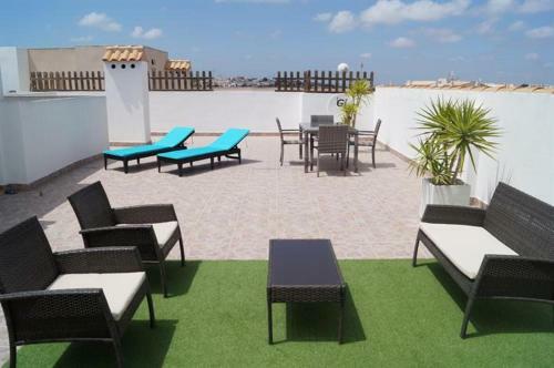 Holiday Apartment Penthouse Turquesa, Playa Flamenca.