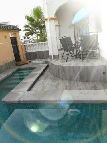 Villa With Private Pool And Rooftop Bar With Bbq