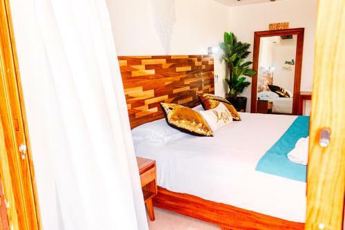 Hotel Blue Bird