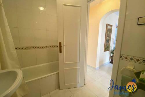La Florida 1st Floor Apartment With Comm Pool Lf14