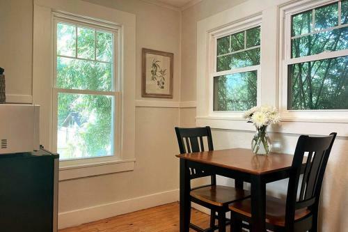 Hummingbird Home - The Studio