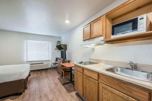 Hotel Woodspring Suites Montgomery